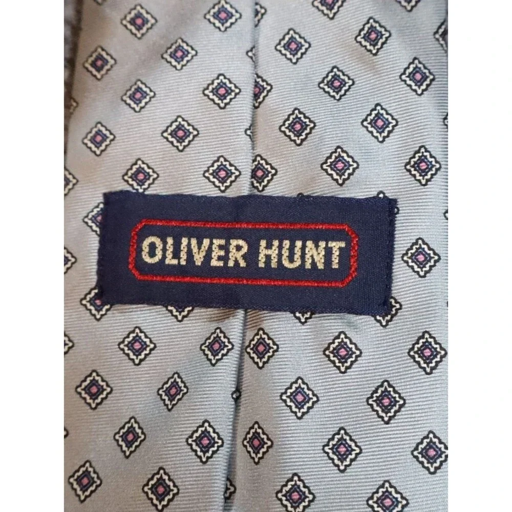 Oliver Hunt Mens 100% Silk Tie Gray Diamond Geometric Classic Necktie
